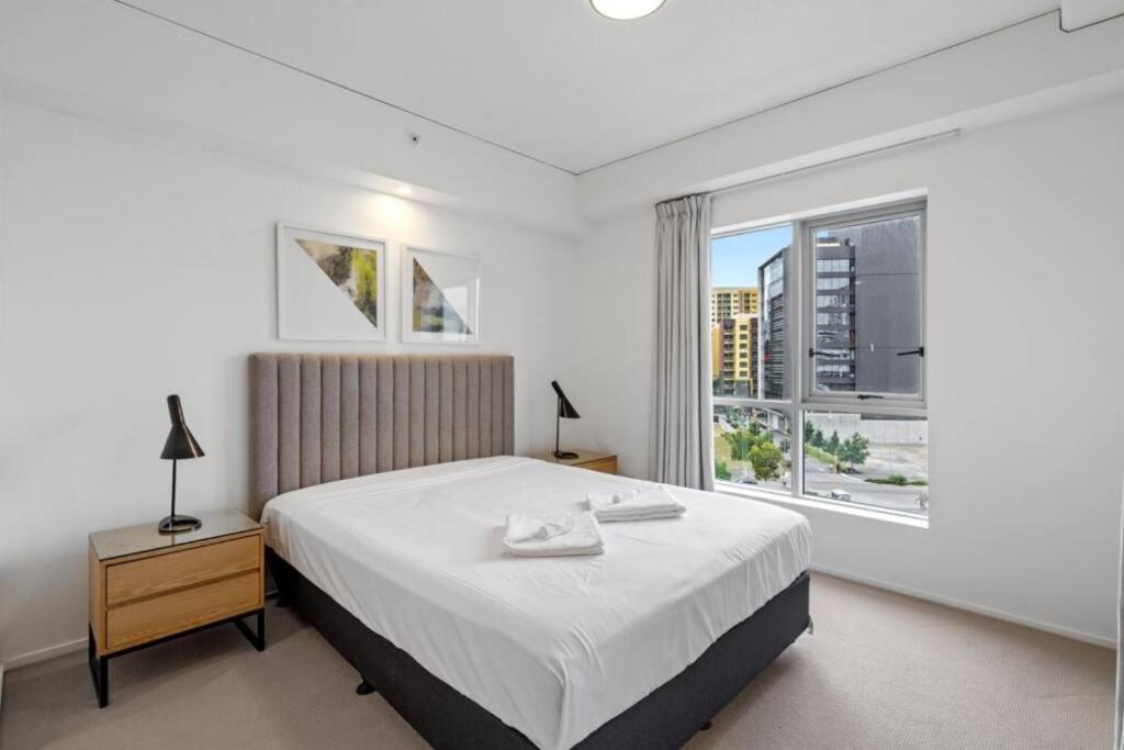 Lovely 2- Bedroom Rental Unit With Free Parking Brisbane Exterior photo